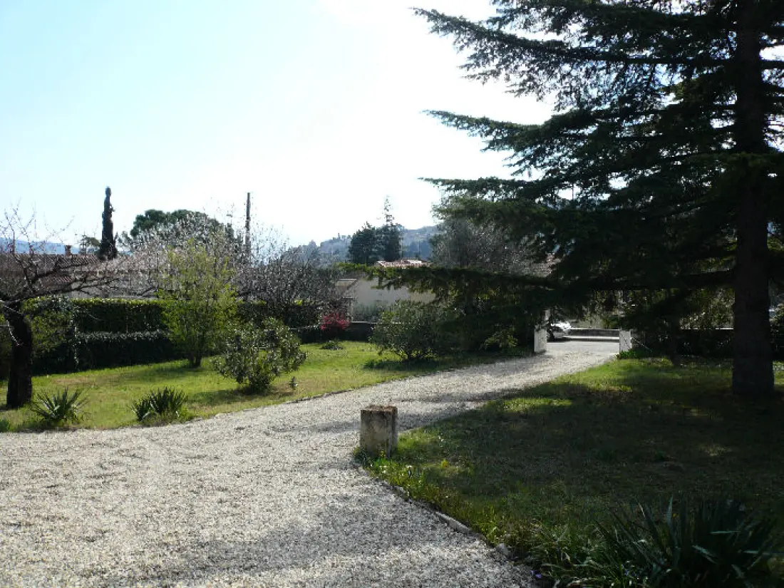 Les Crysalides