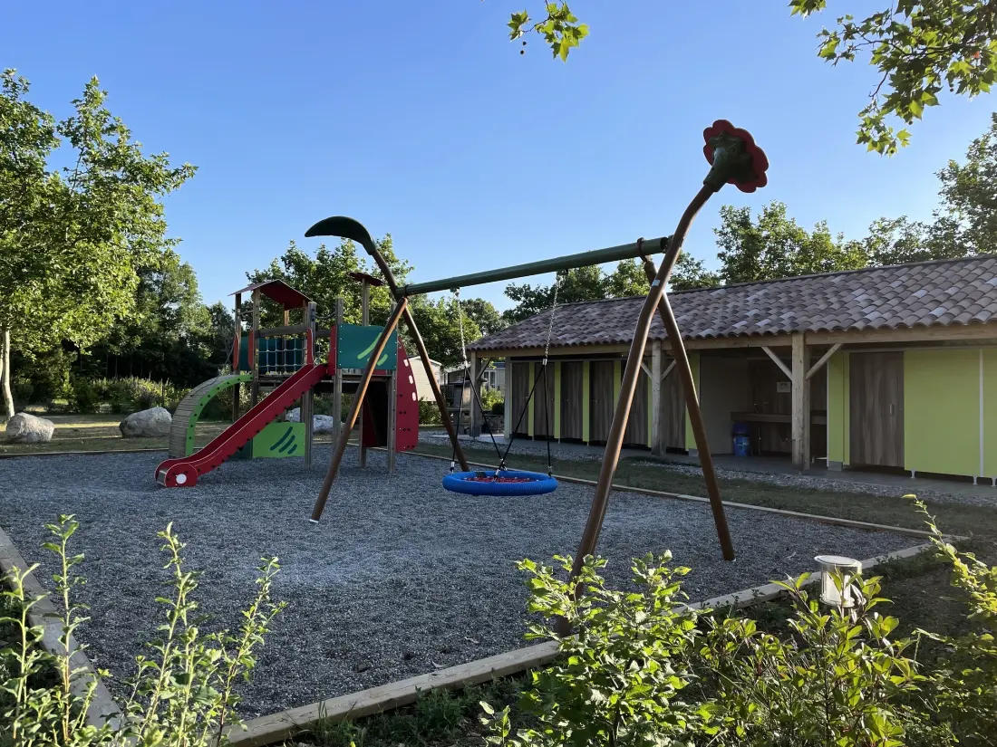 Camping Ushuaïa Villages Les Myotis 3 étoiles★★★