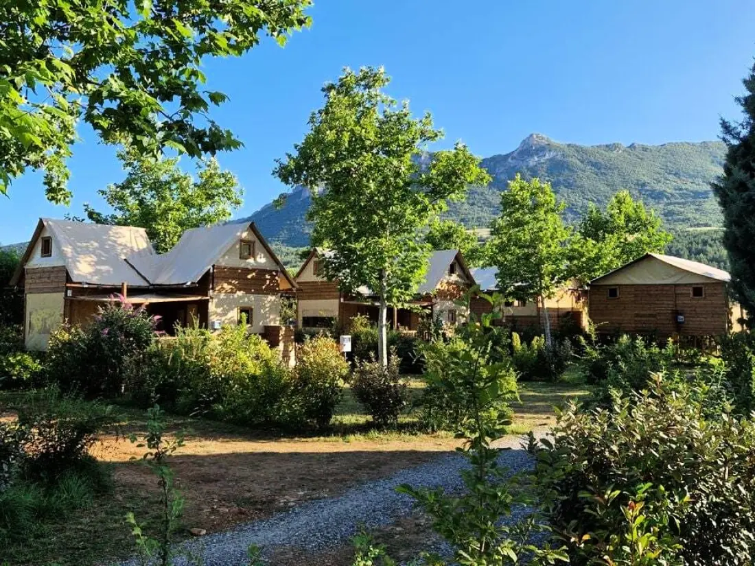 Camping Ushuaïa Villages Les Myotis 3 étoiles★★★