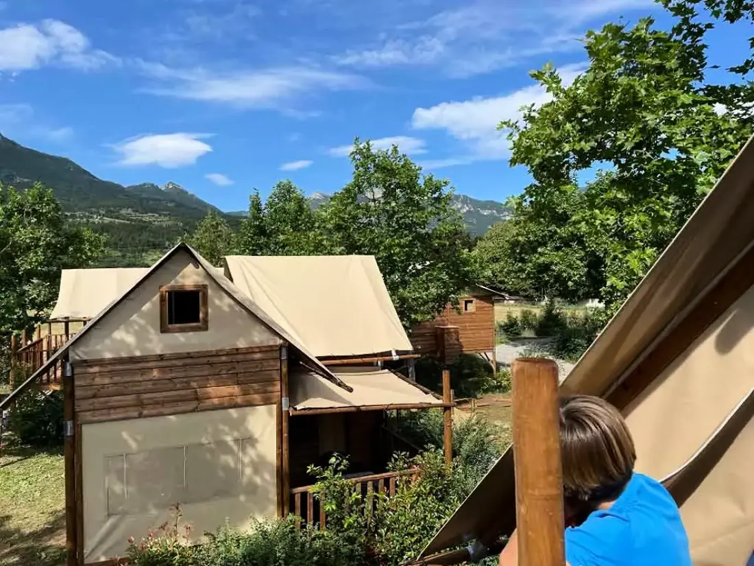 Camping Ushuaïa Villages Les Myotis 3 étoiles★★★