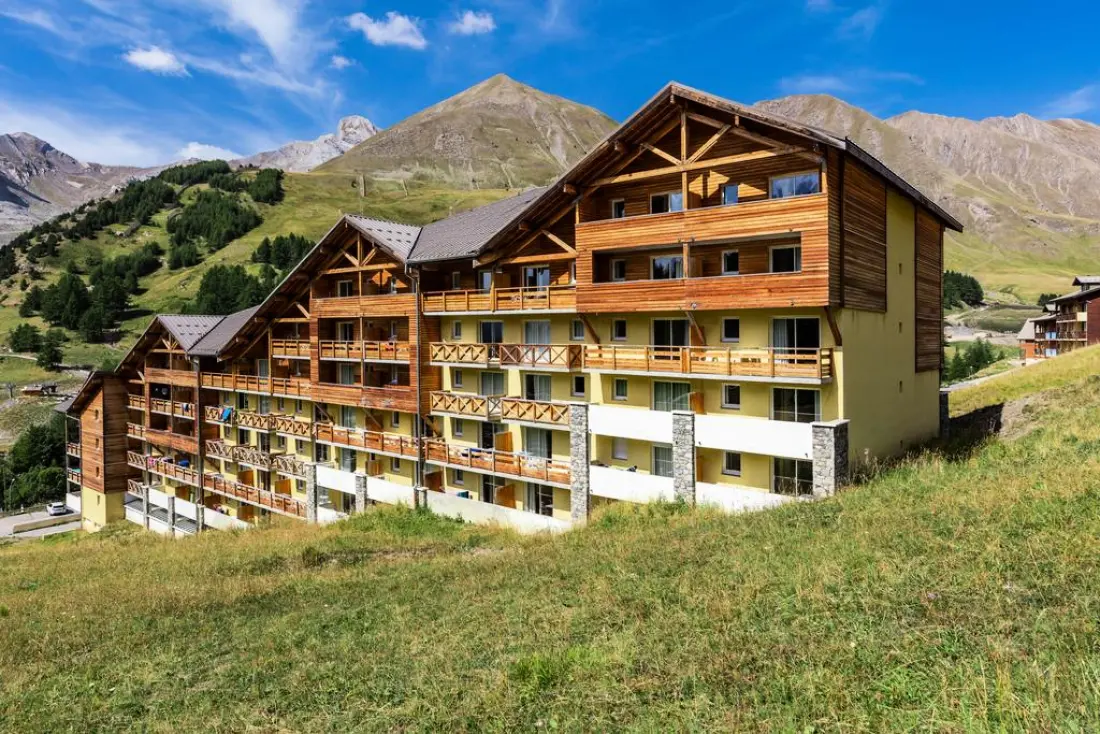 Résidence Les Cimes du Val d'Allos3 étoiles★★★