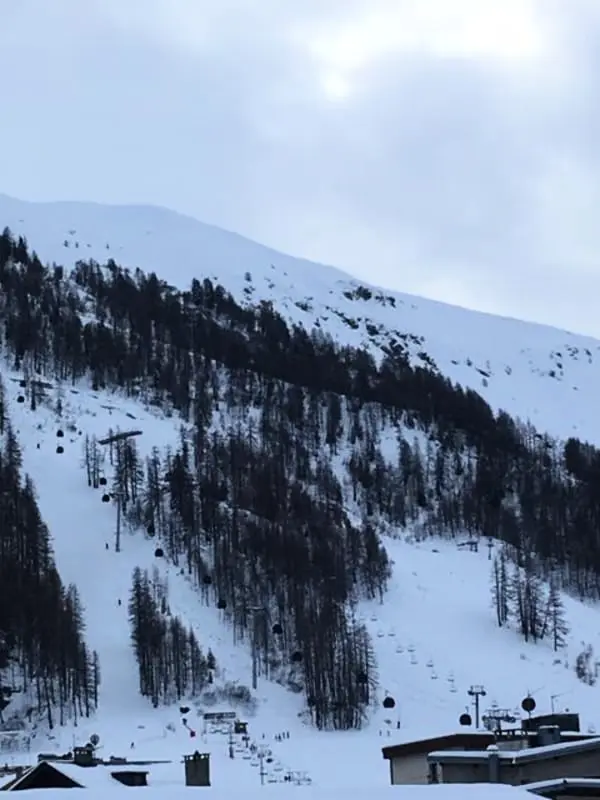 Appartement Spacieux Au Centre De Val D'isère