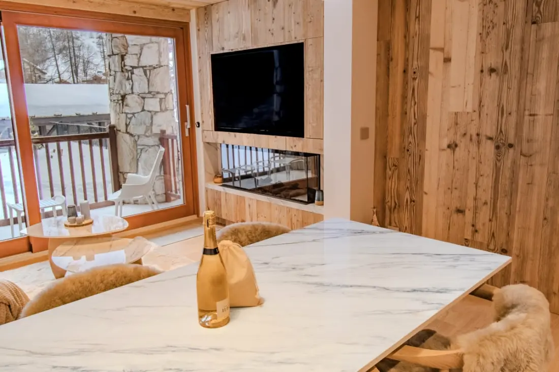 Superbe Appartement Rénové, Turios 1