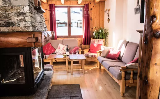 Appartement 6 pièces 10 personnes situé au pied des pistes