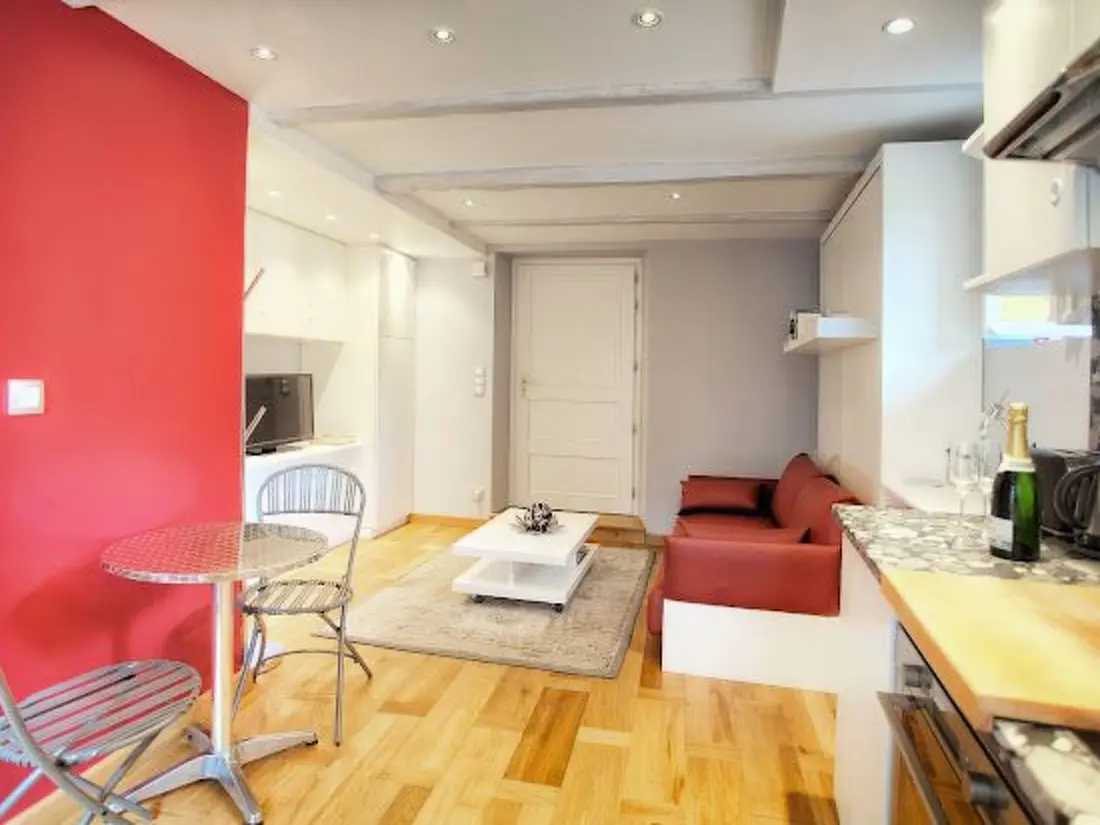 Résidence SCHÖNES STUDIO MIT GARTEN FÜR 2 IM DORF