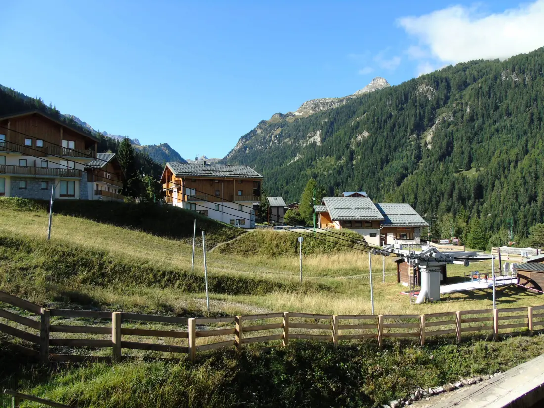 Chalet Club