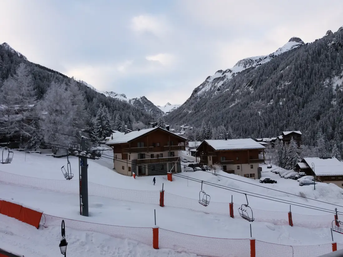 Chalet Club