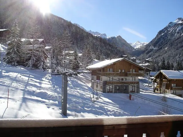 Chalet Club