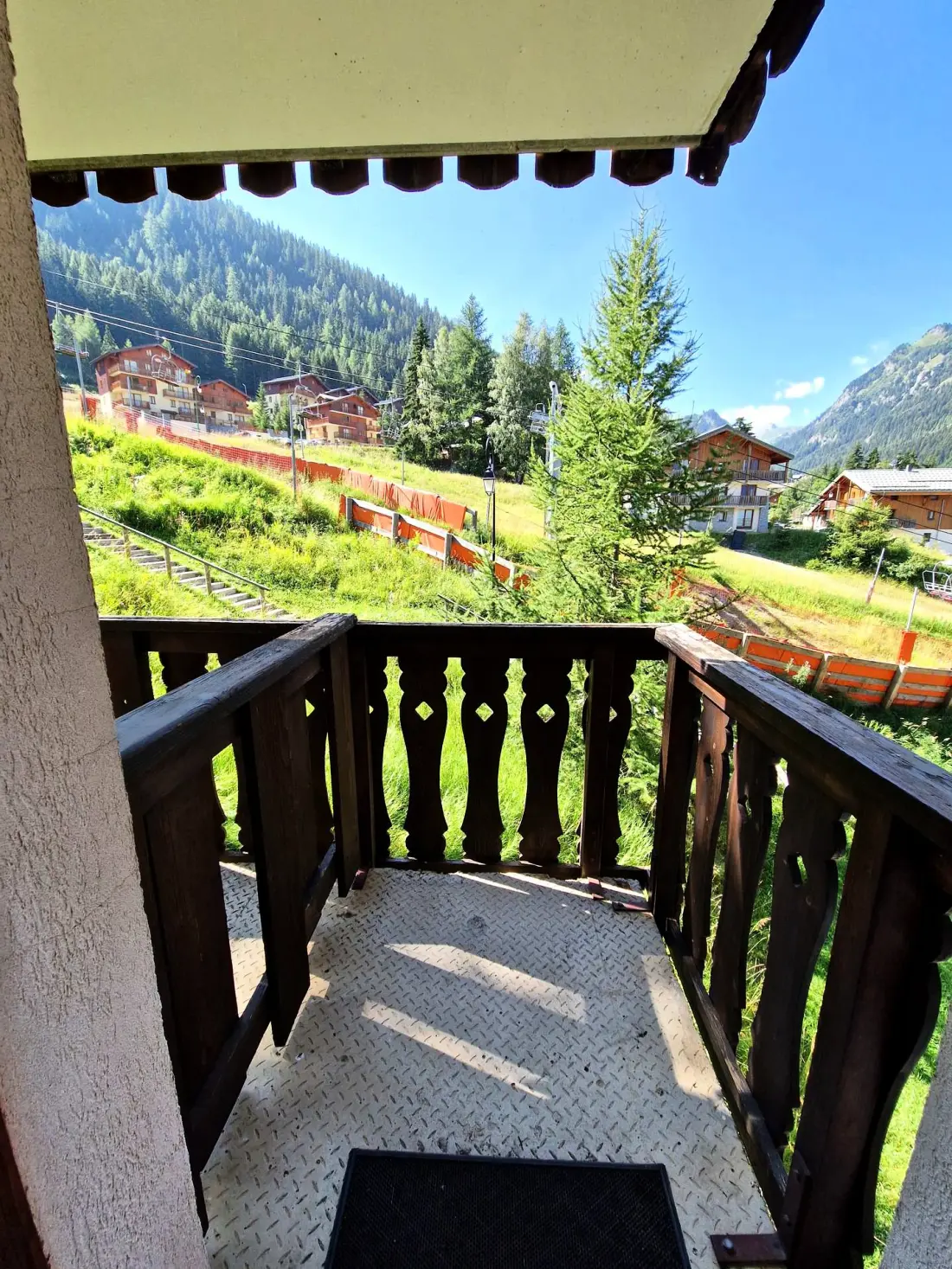 Chalet Club