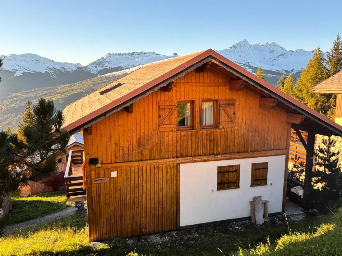 Chalet Forsythia