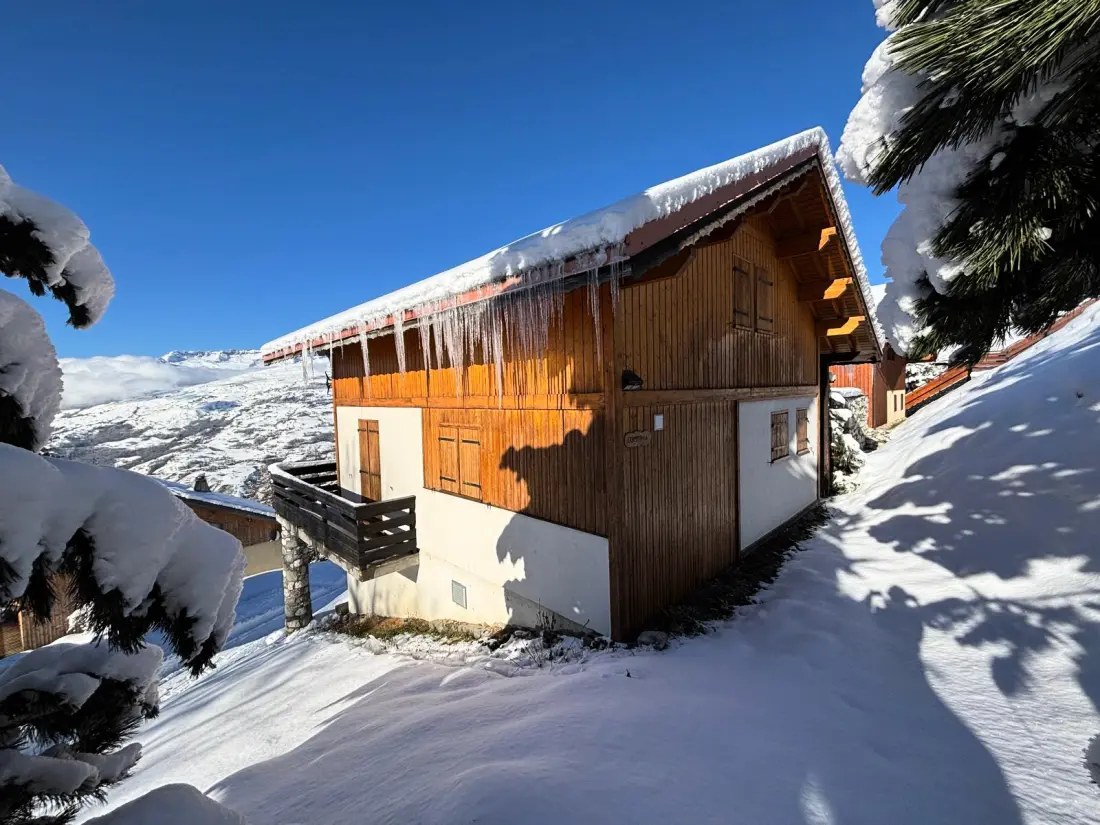 Chalet Forsythia