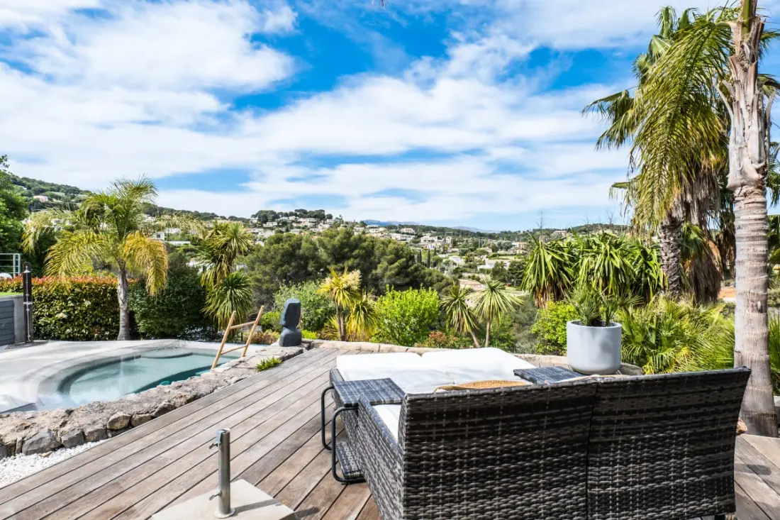 Résidence Villa 5 Chambres Hauteurs De Golfe, Piscine &amp; Jacuzzi