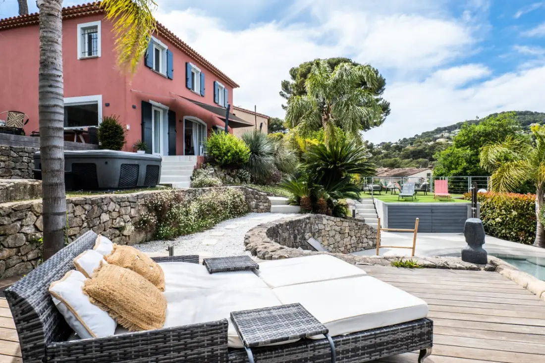 Résidence Villa 5 Chambres Hauteurs De Golfe, Piscine &amp; Jacuzzi