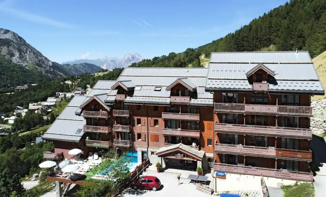 Résidence Odalys Le Hameau et Les Chalets de la Vallée d'Or 3 étoiles★★★