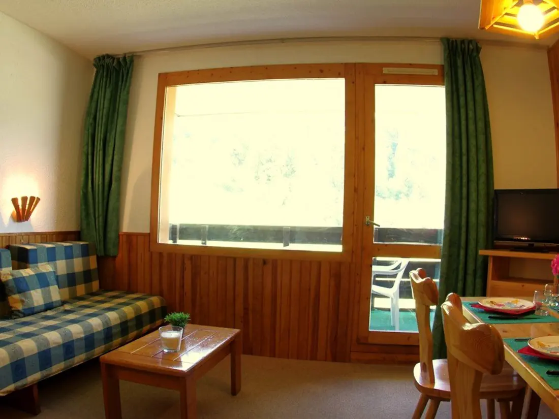 Location de Vacances VALMOREL 57