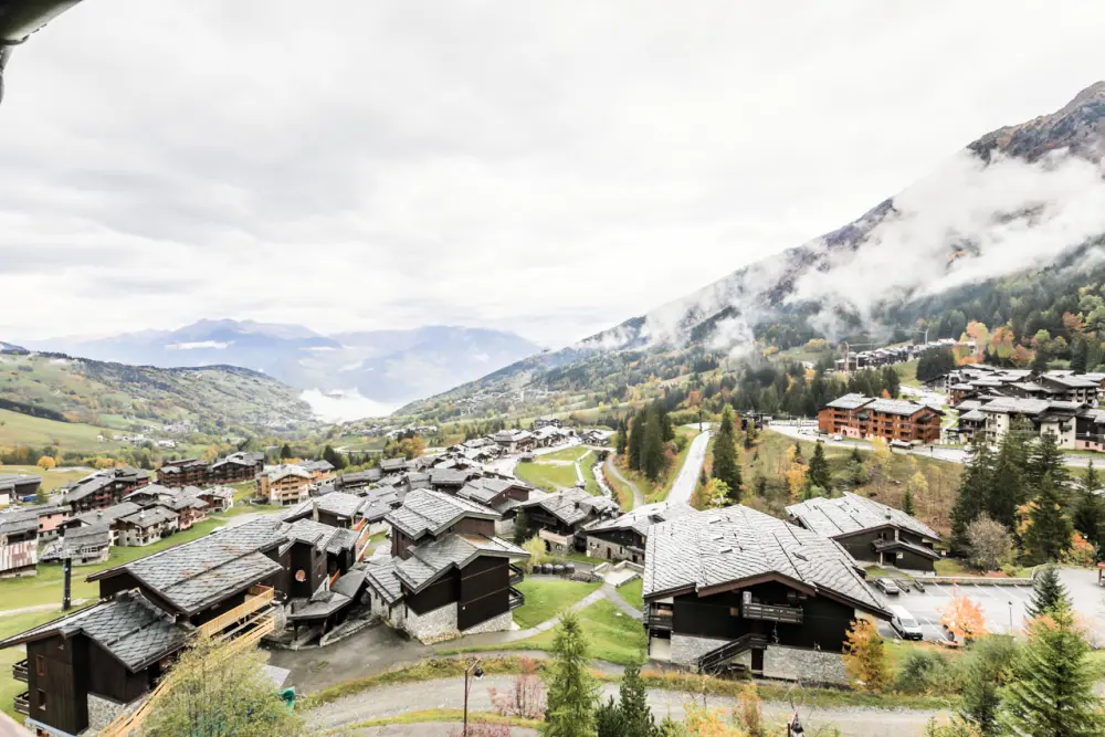 Studio skis aux pieds avec mezzanine proche ESF - maeva Home
