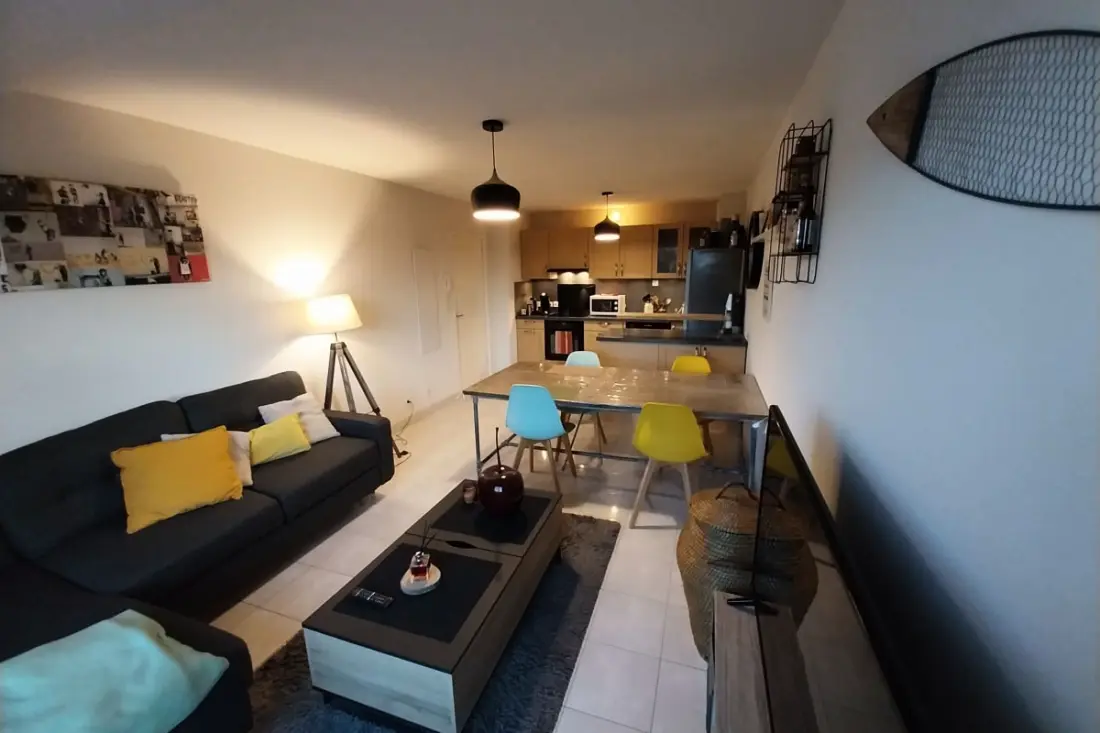 Charmant T3 Avec Balcon Proche Plage