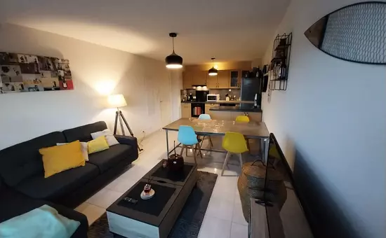 Charmant T3 Avec Balcon Proche Plage