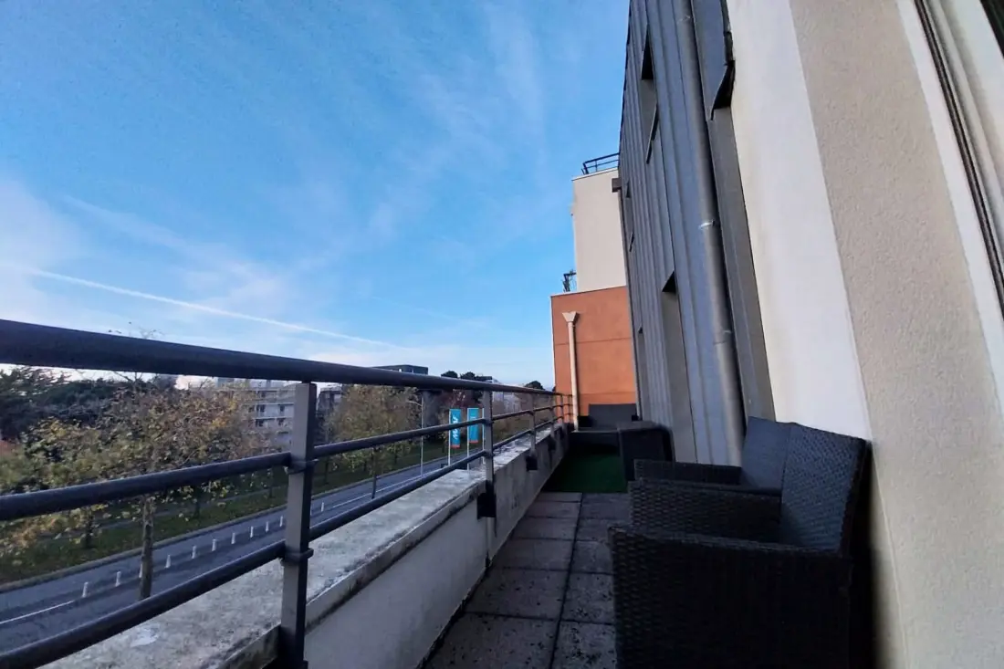 Charmant T3 Avec Balcon Proche Plage