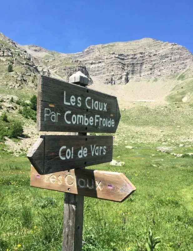 Chalet Familial 3 Chambres • Jardin 600 M² • Vars