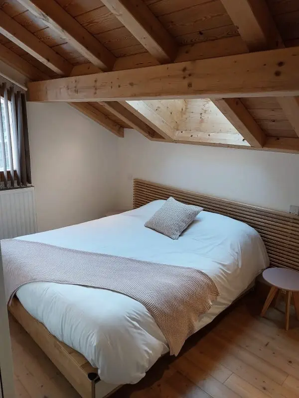 Chalet Familial 3 Chambres • Jardin 600 M² • Vars