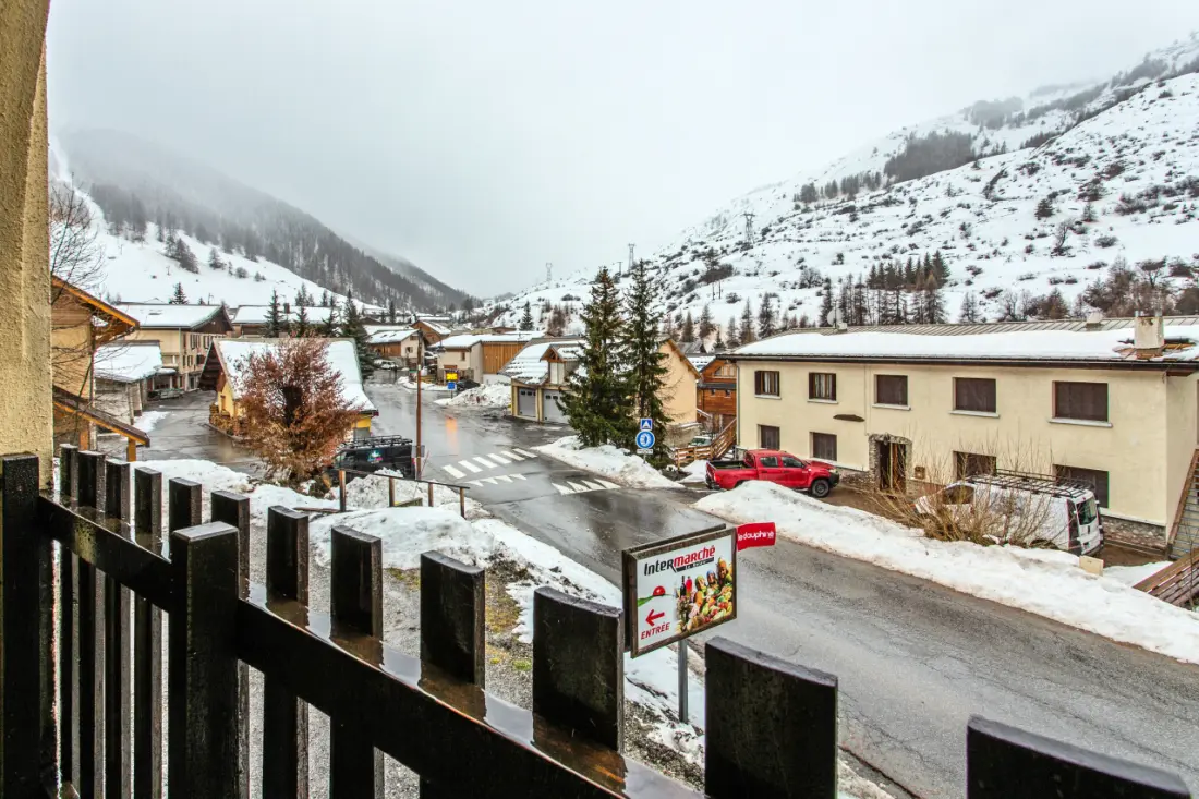Studio 4 personnes avec terrasse vue montagne à Vars