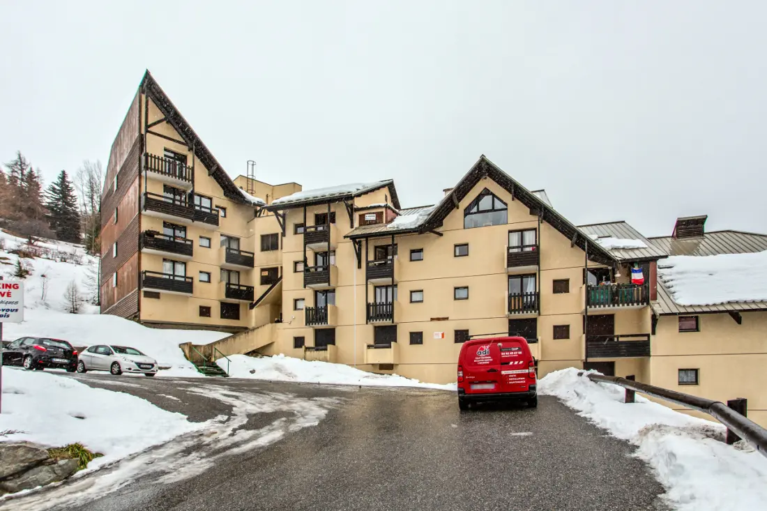 Studio 4 personnes avec terrasse vue montagne à Vars