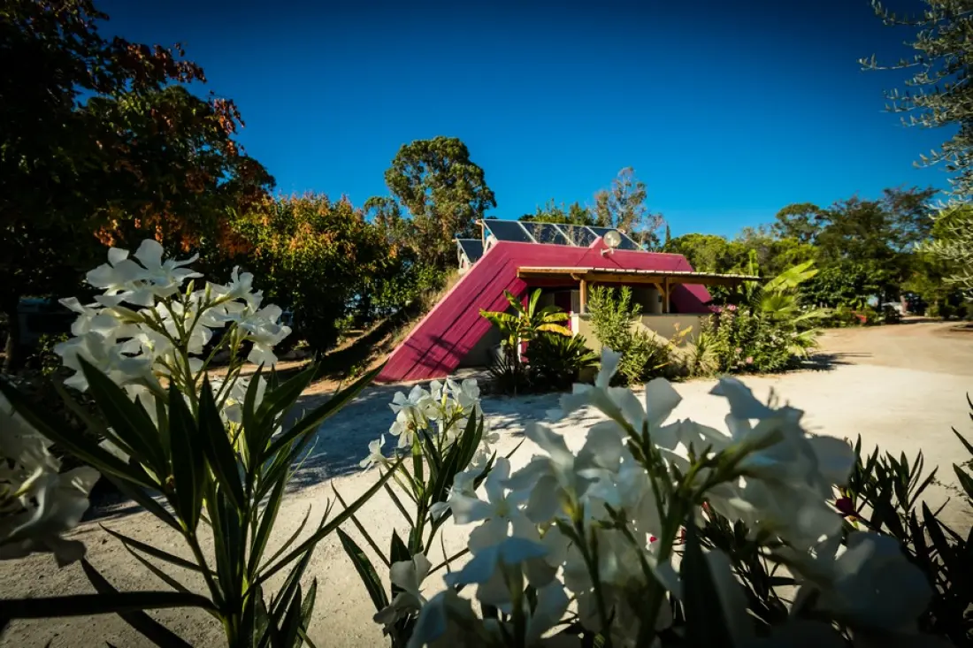 Flower Camping Le Mas de Mourgues 3 étoiles★★★