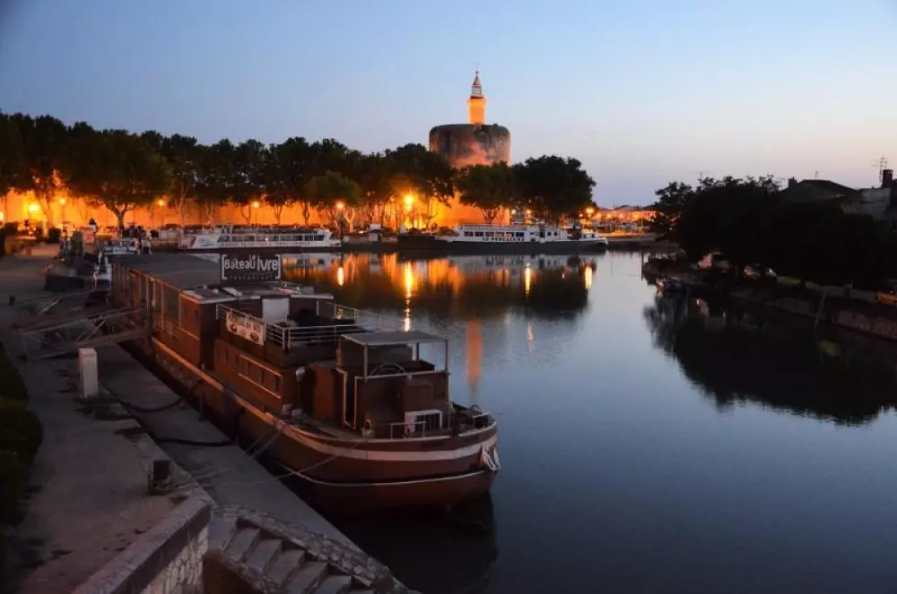 Flower Camping Le Mas de Mourgues 3 étoiles★★★