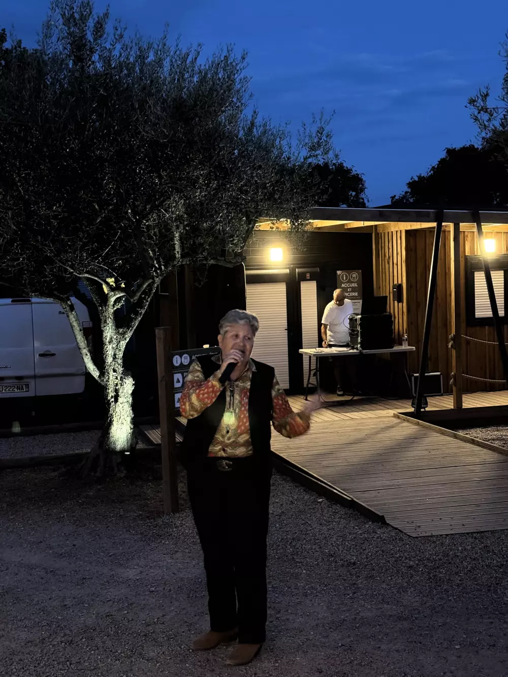 Flower Camping Le Mas de Mourgues 3 étoiles★★★