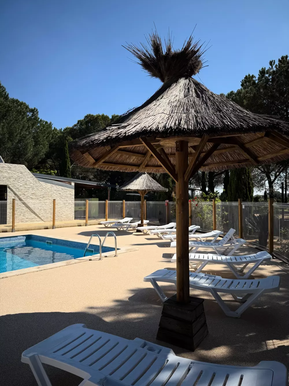 Flower Camping Le Mas de Mourgues 3 étoiles★★★