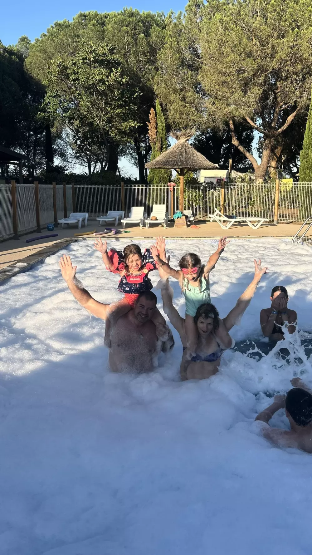 Flower Camping Le Mas de Mourgues 3 étoiles★★★