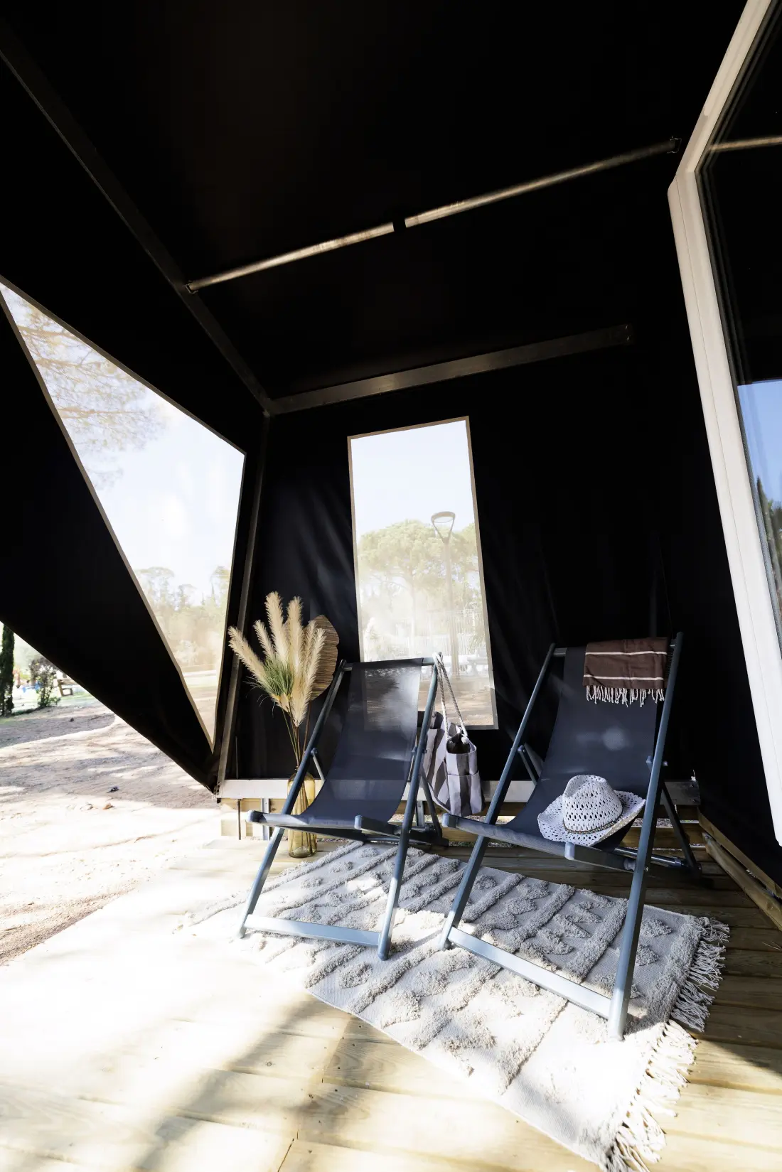 Flower Camping Le Mas de Mourgues 3 étoiles★★★