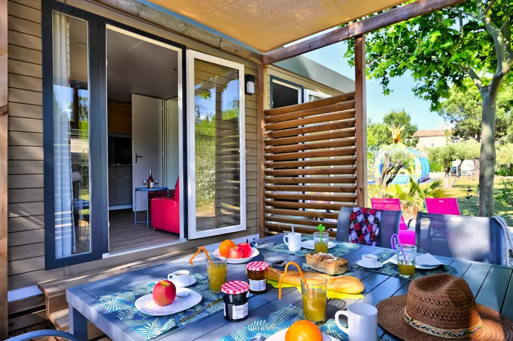 Flower Camping Le Mas de Mourgues 3 étoiles★★★