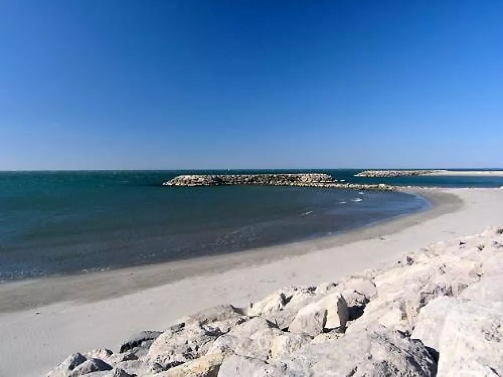 Flower Camping Le Mas de Mourgues 3 étoiles★★★