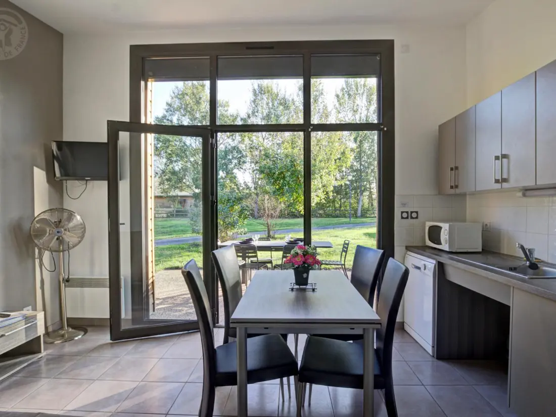 Maison de Vacances VEAUCHETTE 6