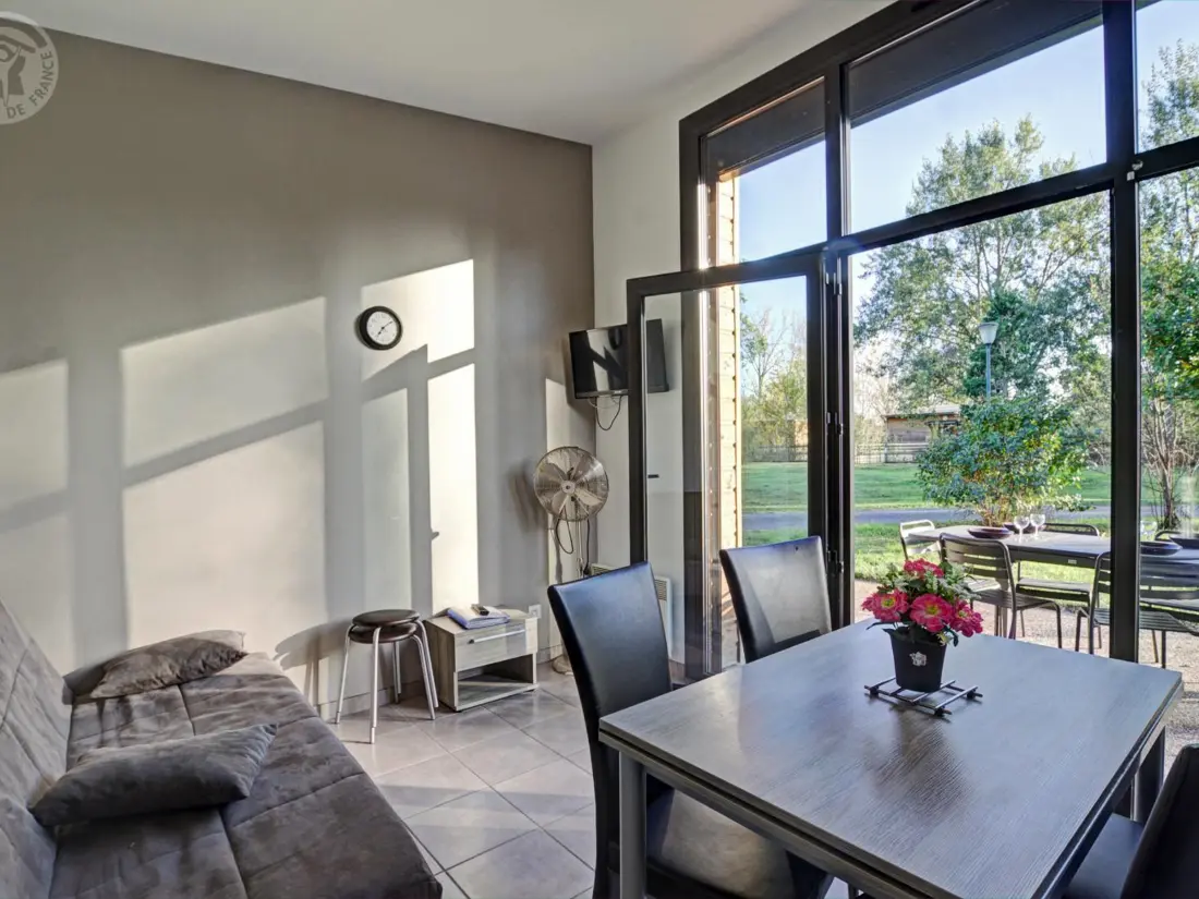 Maison de Vacances VEAUCHETTE 6