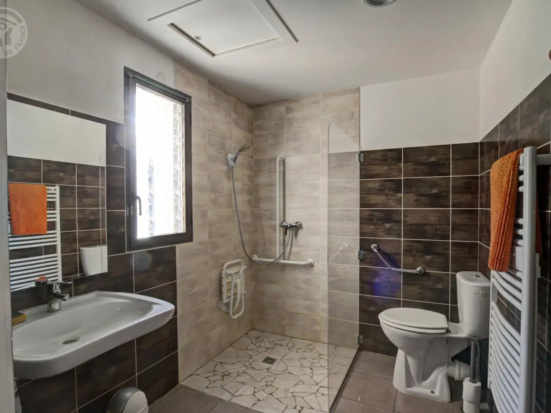 Maison de Vacances VEAUCHETTE 6