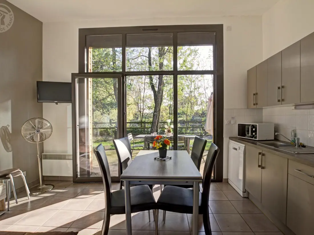 Maison de Vacances VEAUCHETTE 8