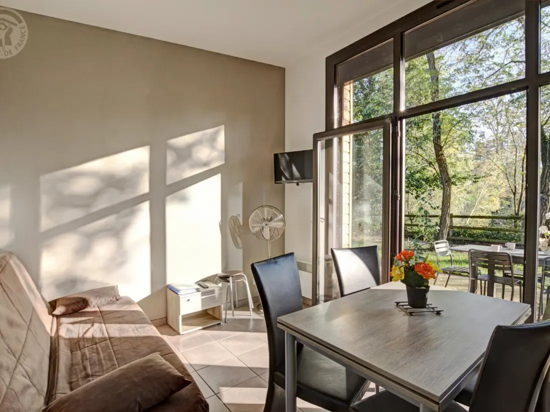 Maison de Vacances VEAUCHETTE 8
