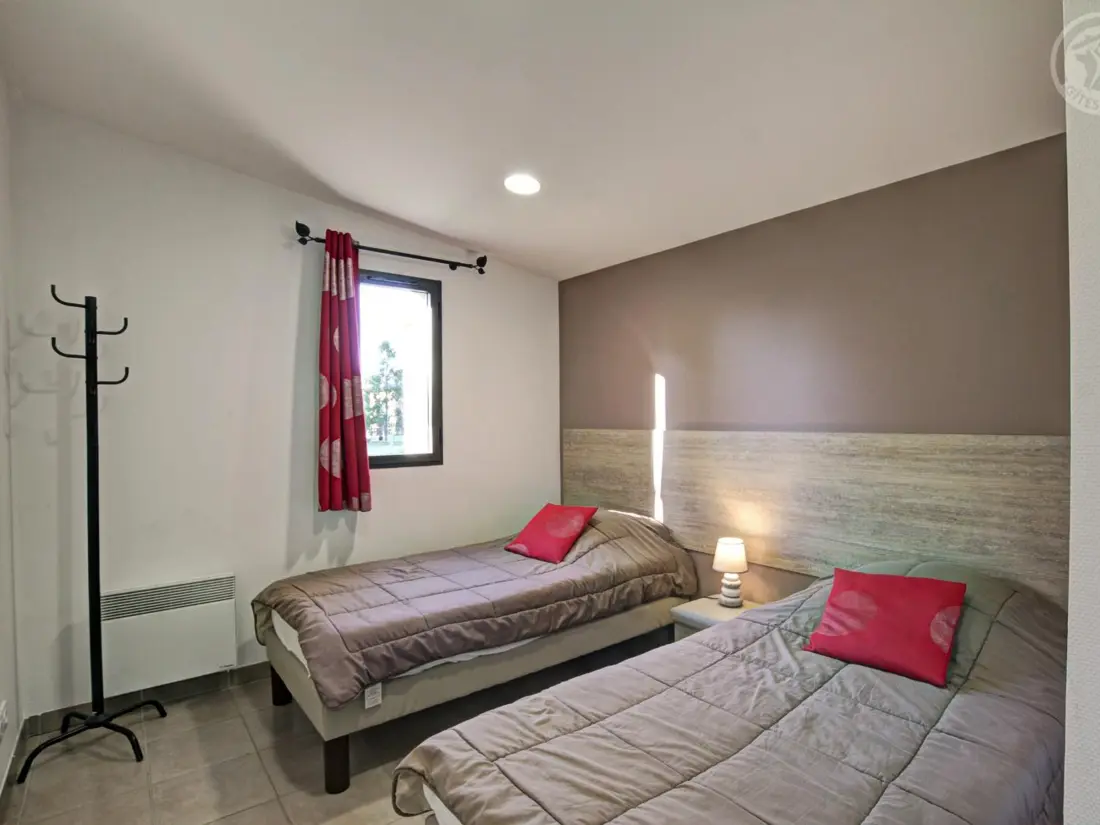Maison de Vacances VEAUCHETTE 8