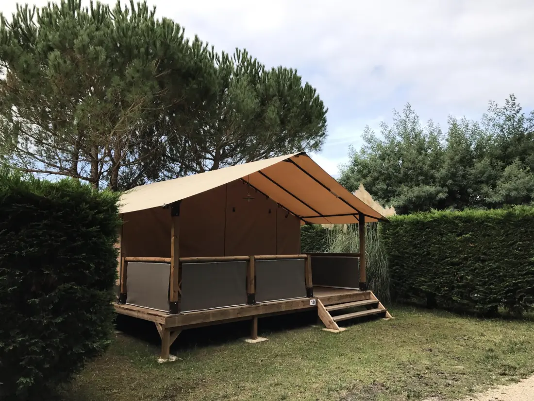 Camping Ushuaïa Villages La Chesnays 4 étoiles★★★★