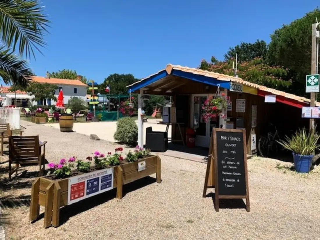 Camping Ushuaïa Villages La Chesnays 4 étoiles★★★★
