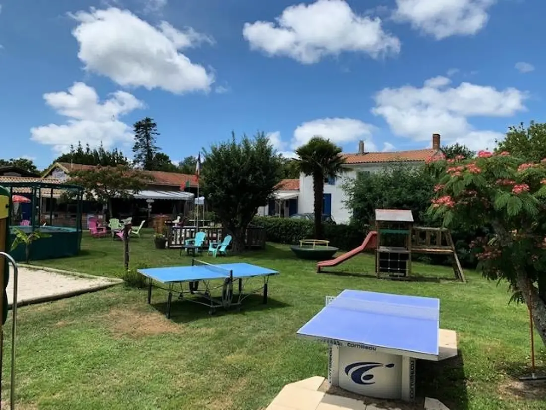Camping Ushuaïa Villages La Chesnays 4 étoiles★★★★