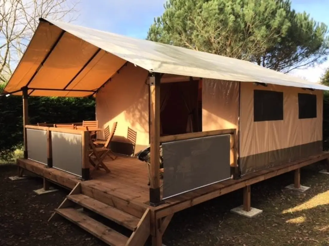 Camping Ushuaïa Villages La Chesnays 4 étoiles★★★★