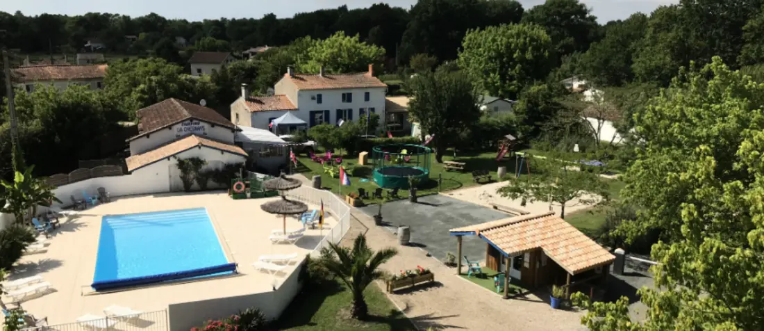 Camping Ushuaïa Villages La Chesnays 4 étoiles★★★★
