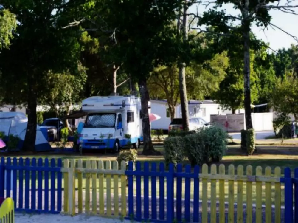 Camping Paradis Le Tastesoule 41 étoiles★