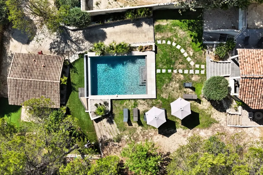 Altinea - Maison Familiale &amp; Piscine à Débordement
