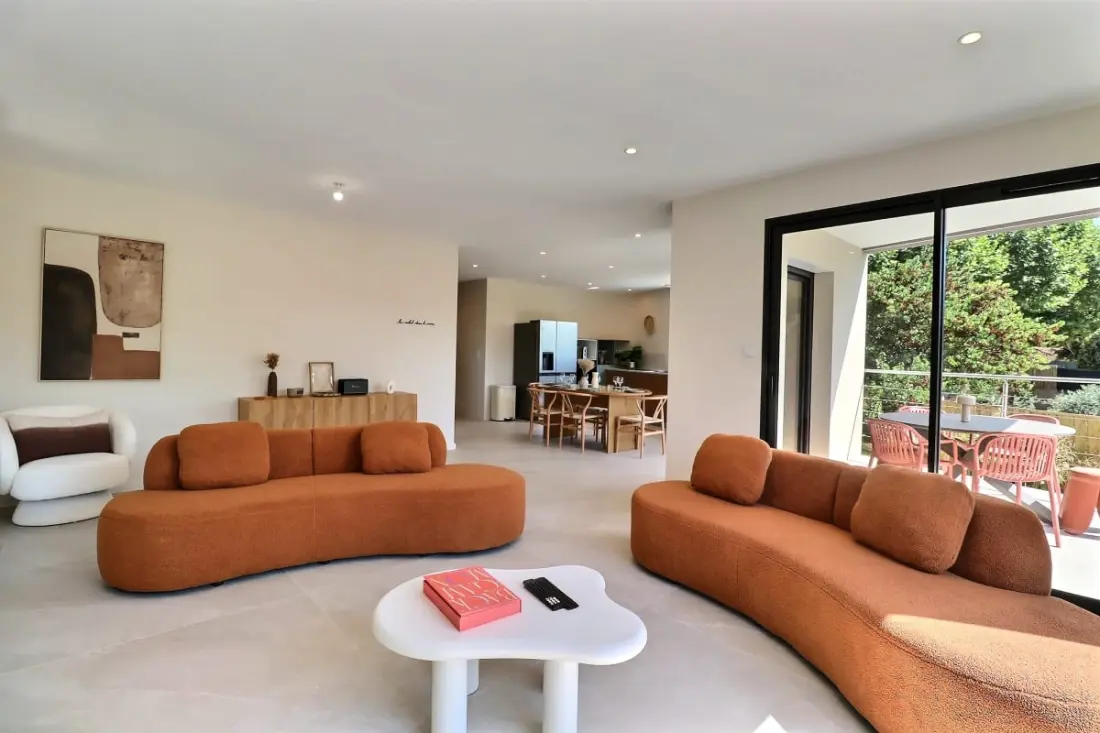 Villa Nova – Maison Neuve, Piscine &amp; Confort