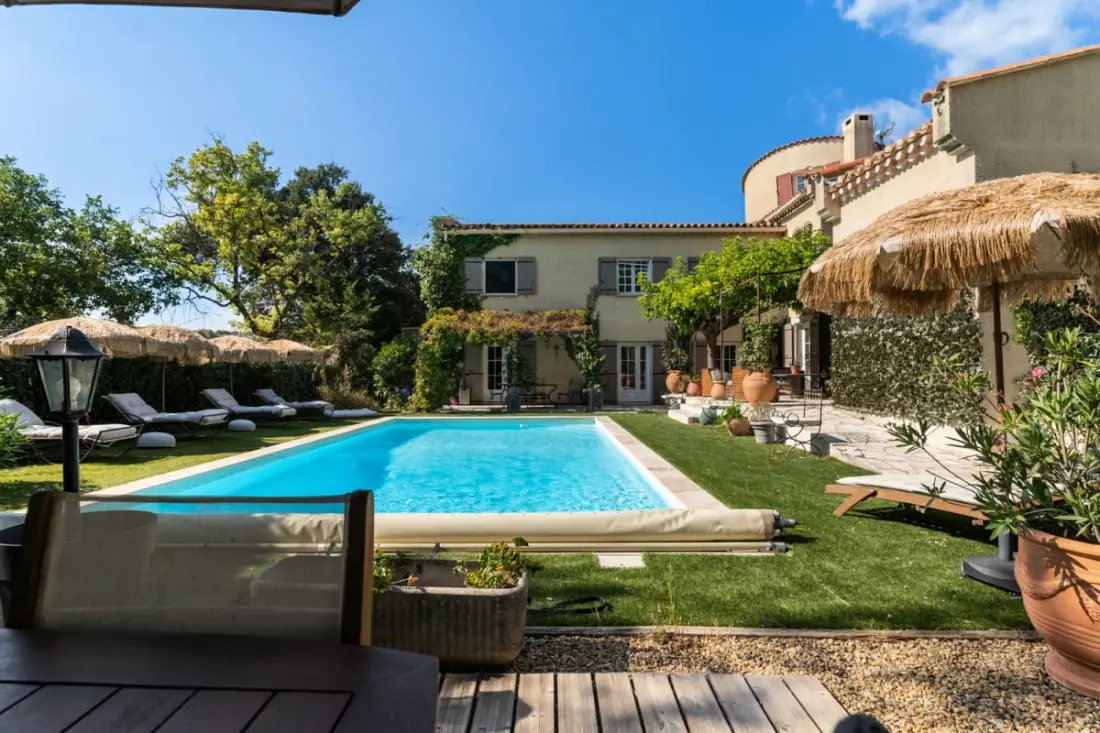 La Chêneraie. Proche Alpilles Et Luberon, Piscine Chauffée